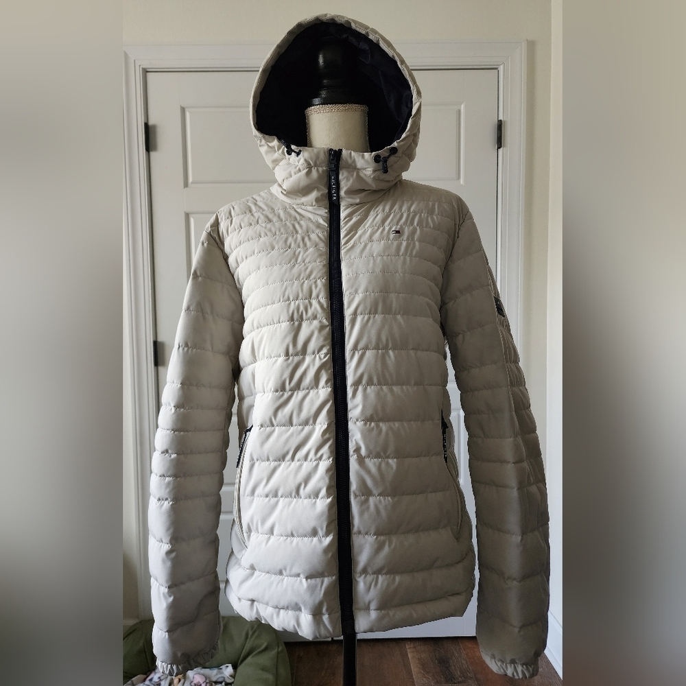 Preowned Tommy Hilfiger, size small, mens, quilted puffer